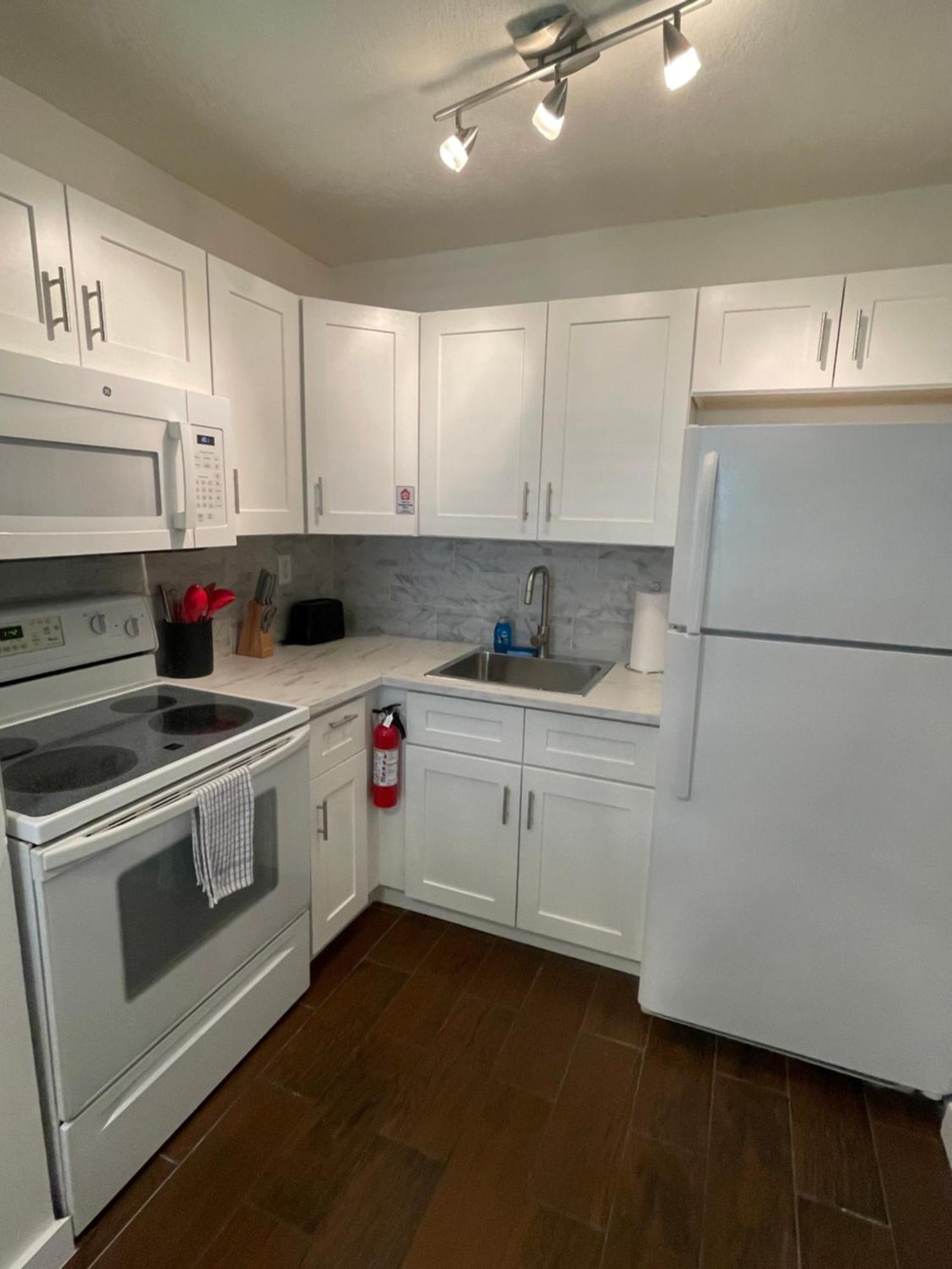 City First Story Apartments & Cottage 포트 로더데일 외부 사진