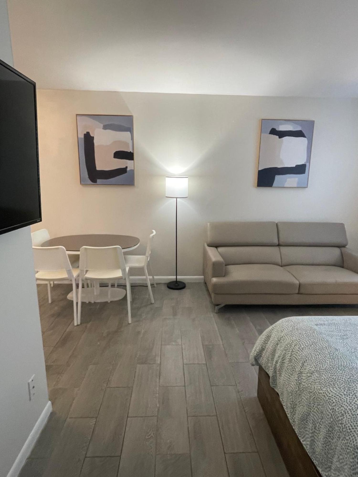 City First Story Apartments & Cottage 포트 로더데일 외부 사진